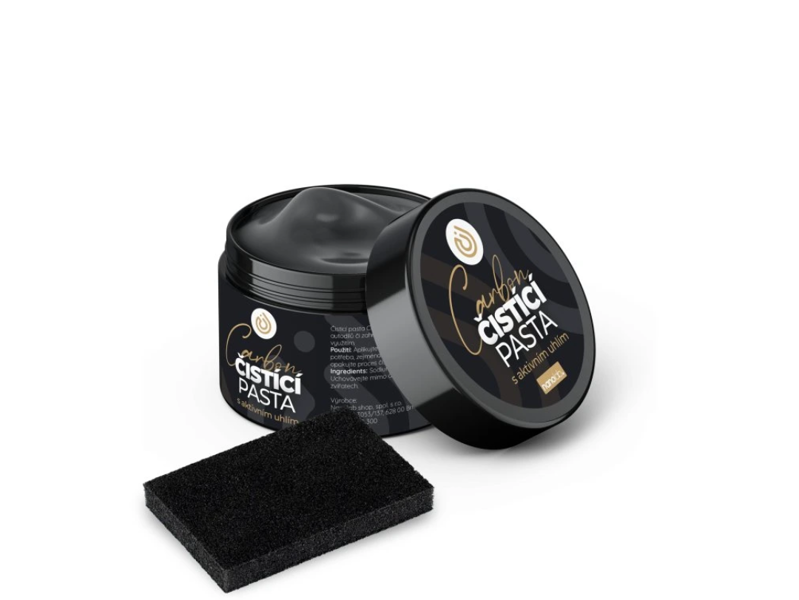 Čistiaca pasta s aktívnym uhlím