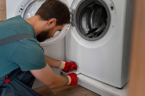 5 signálov, že práčka potrebuje servis